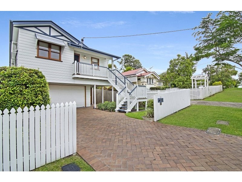 12 Eleventh Avenue, Kedron QLD 4031