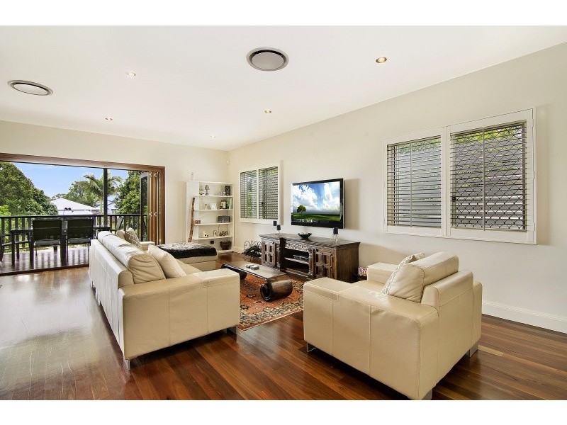 12 Eleventh Avenue, Kedron QLD 4031