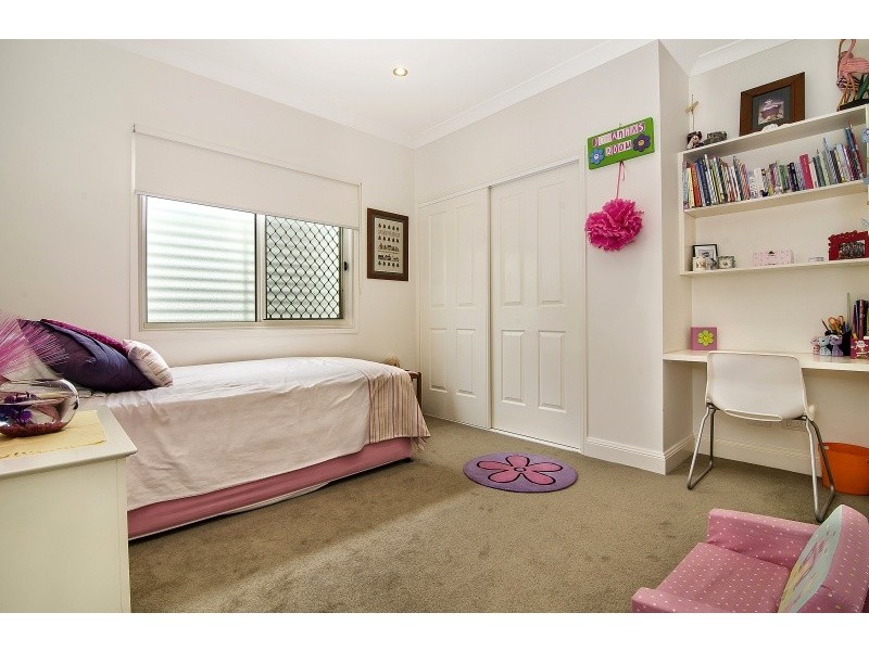 12 Eleventh Avenue, Kedron QLD 4031