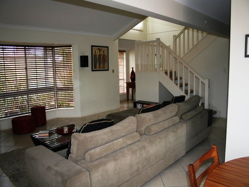 1 Gregory Place, Albany Creek QLD 4035