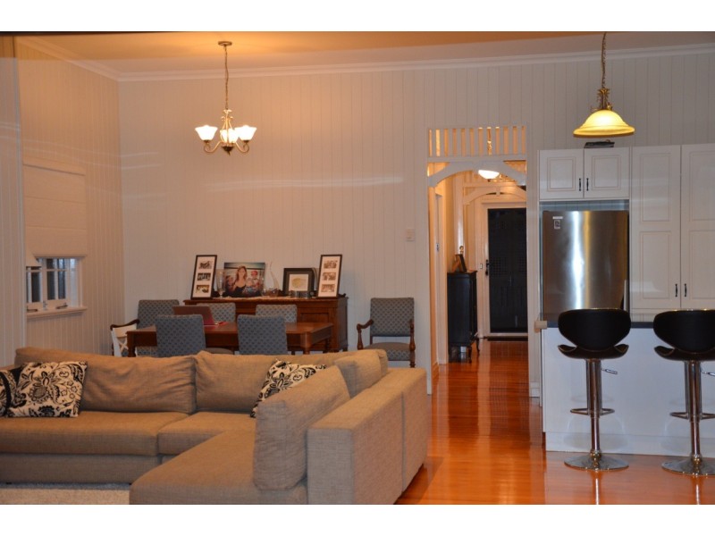 48 Ninth Avenue, Kedron QLD 4031