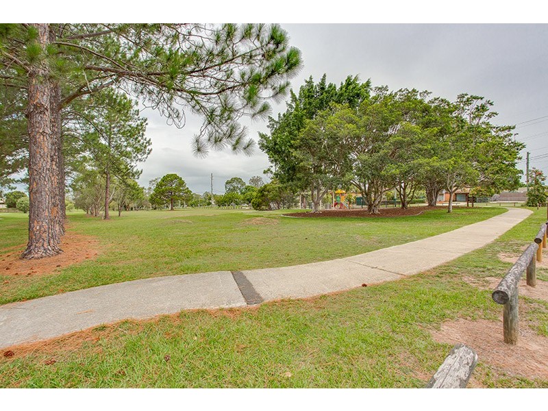 8 Gardiner Street, Lawnton QLD 4501