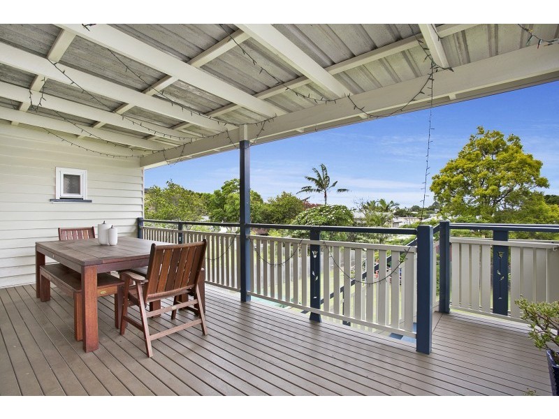 31 Glenfern Avenue, Kedron QLD 4031