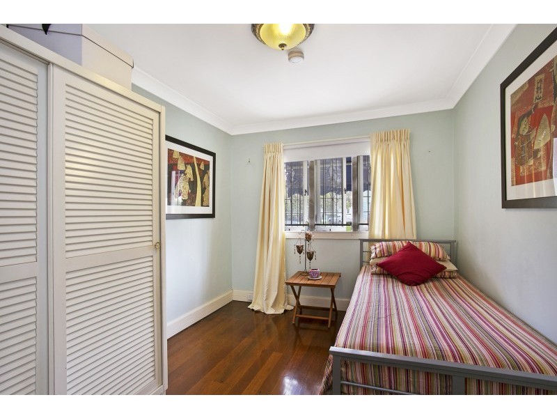 31 Glenfern Avenue, Kedron QLD 4031