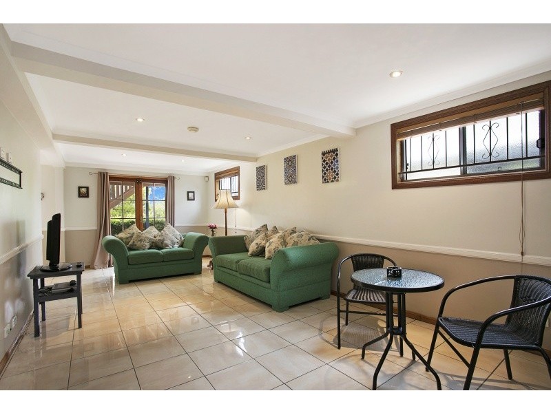 31 Glenfern Avenue, Kedron QLD 4031