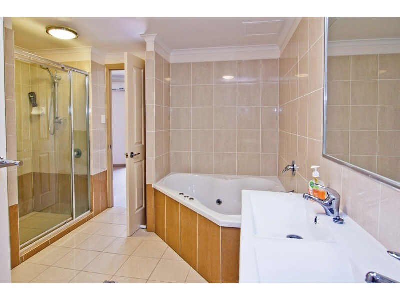 8/7 Annie Street, Woody Point QLD 4019