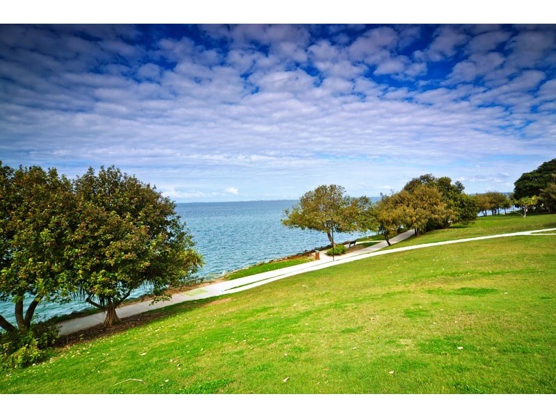 8/7 Annie Street, Woody Point QLD 4019