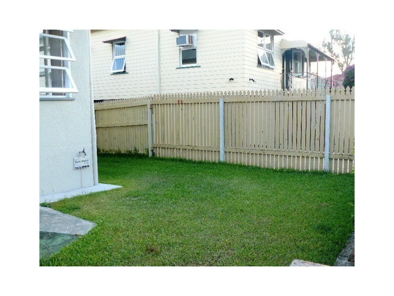 11 York Street, Hamilton QLD 4007