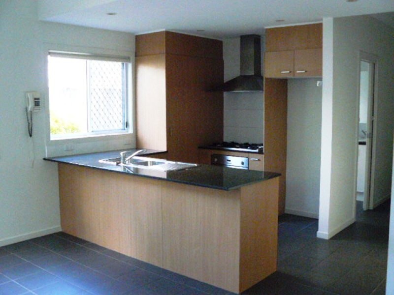 18 Hants Street, Hamilton QLD 4007