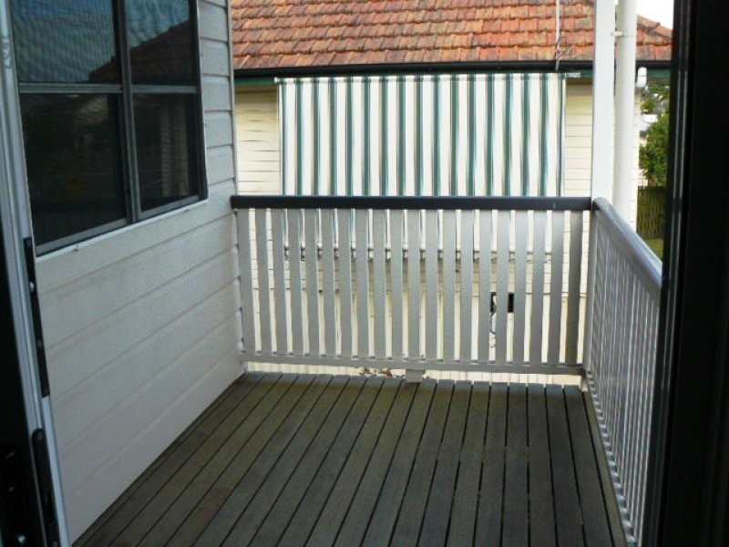 18 Hants Street, Hamilton QLD 4007