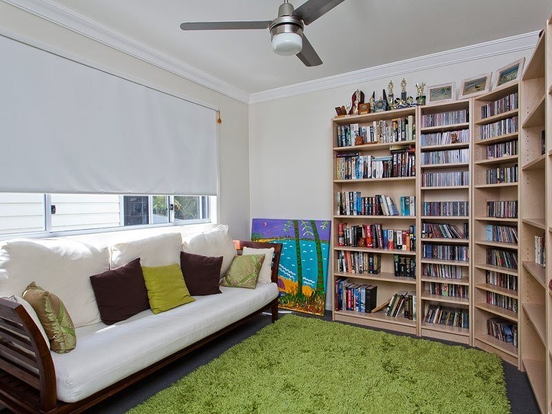 12 Bank St, Windsor QLD 4030