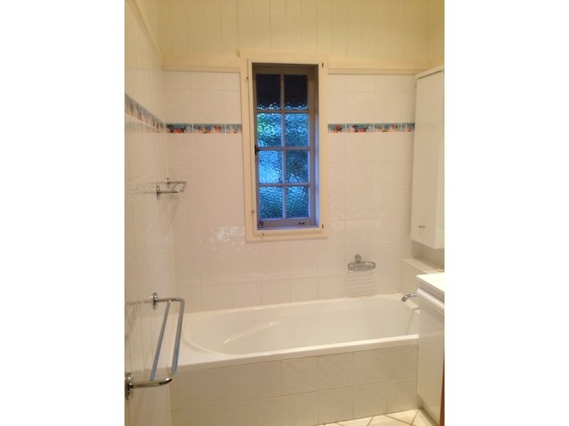 98 Leckie Road, Kedron QLD 4031