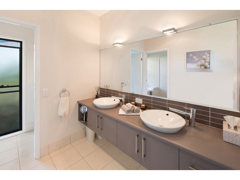 16 Torrance Street, Wooloowin QLD 4030