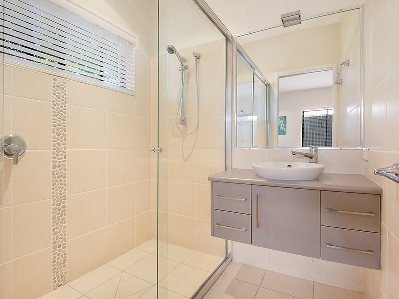 16 Torrance Street, Wooloowin QLD 4030