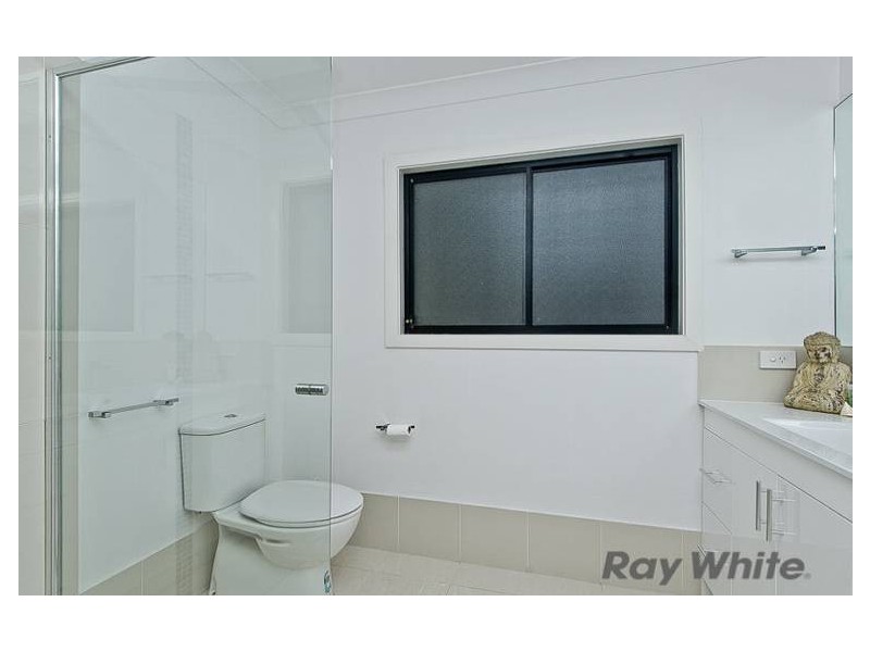 8 Amott Street, Stafford Heights QLD 4053