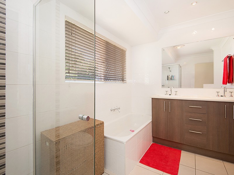 78 Eleventh Avenue, Kedron QLD 4031