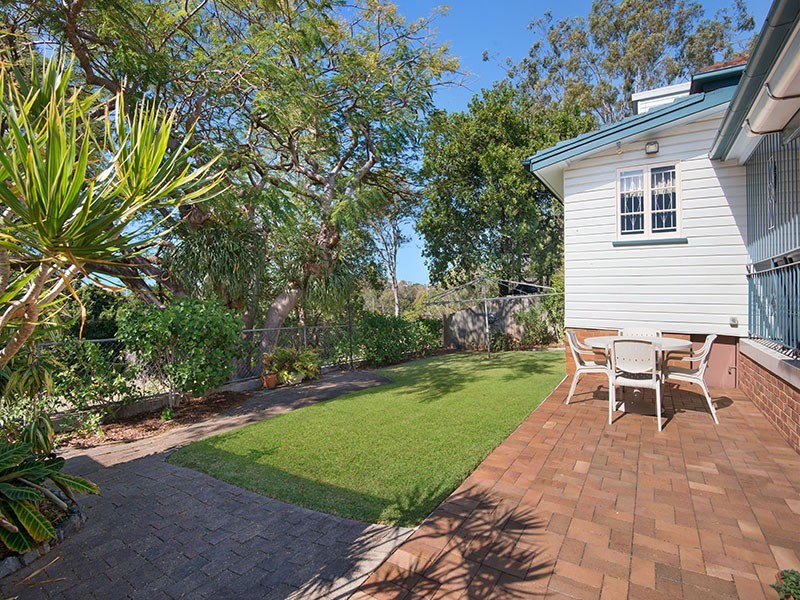 24 Sturt Street, Kedron QLD 4031