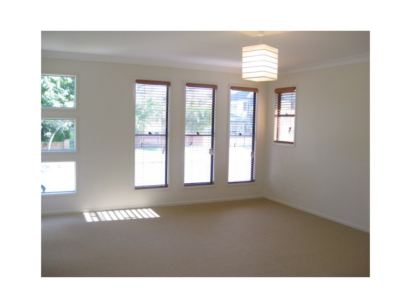 21 Main Avenue, Wavell Heights QLD 4012