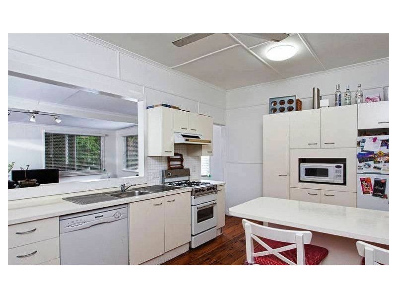 97 Brook Street, Windsor QLD 4030