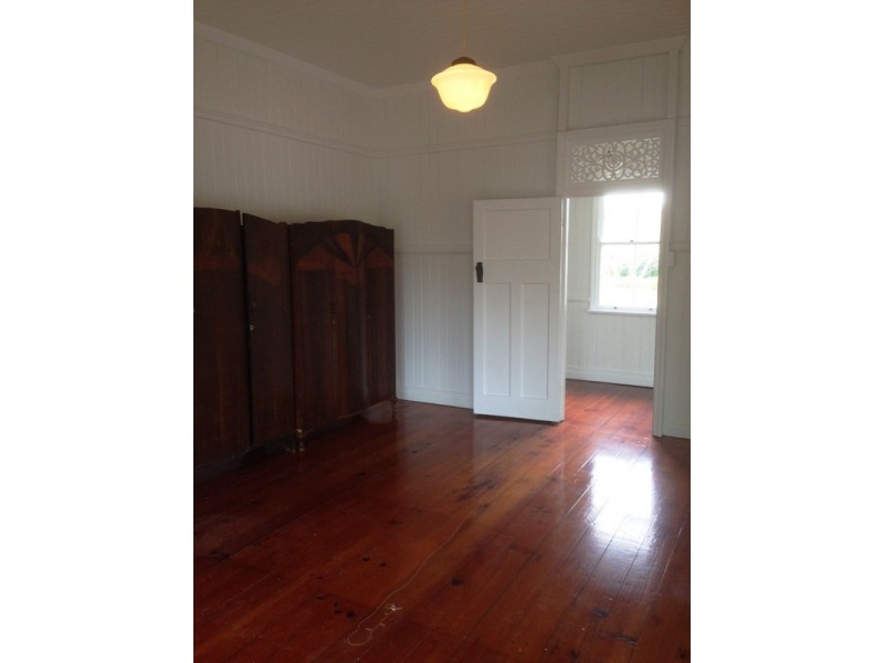 54 Kedron Park Rd, Wooloowin QLD 4030