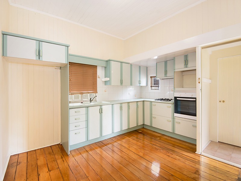 18 Crosby Road, Albion QLD 4010
