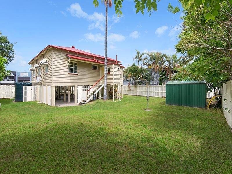 18 Crosby Road, Albion QLD 4010