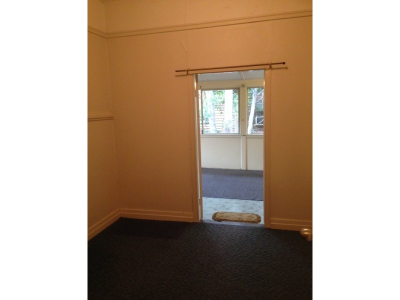 271 Lutwyche Rd, Windsor QLD 4030