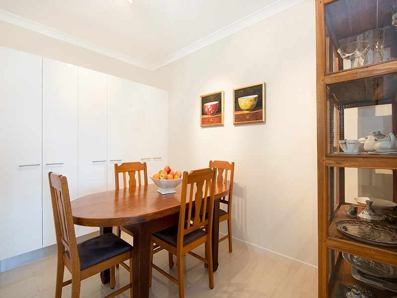 1/24A Crescent Road, Hamilton QLD 4007