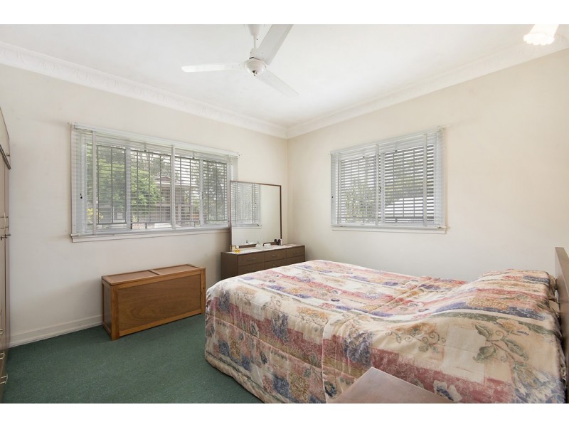 73 Seventh Avenue, Kedron QLD 4031