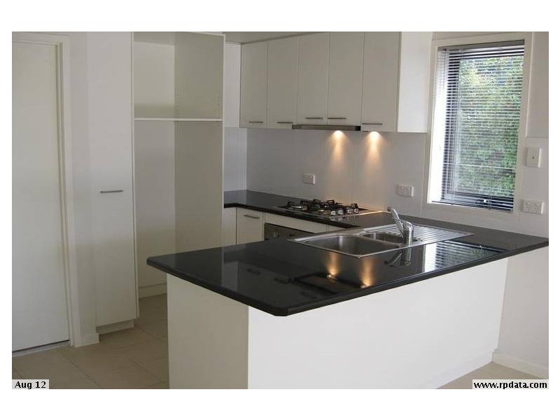 2/36 Stopford Street, Wooloowin QLD 4030