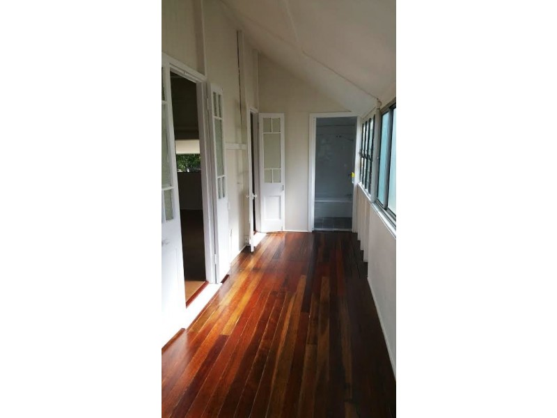 50 Stoneleigh Street, Albion QLD 4010