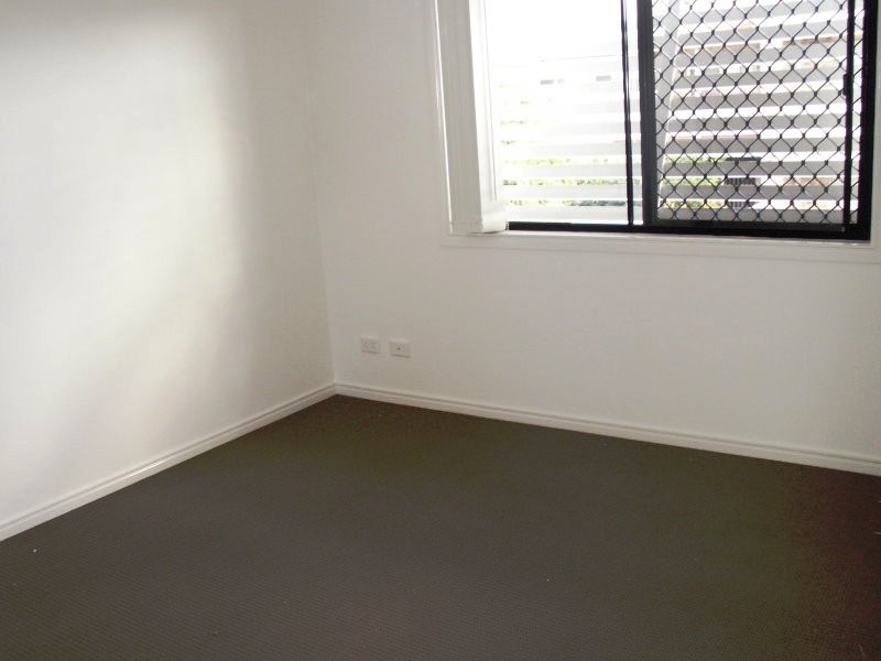 2/15 Eastleigh Street, Chermside QLD 4032