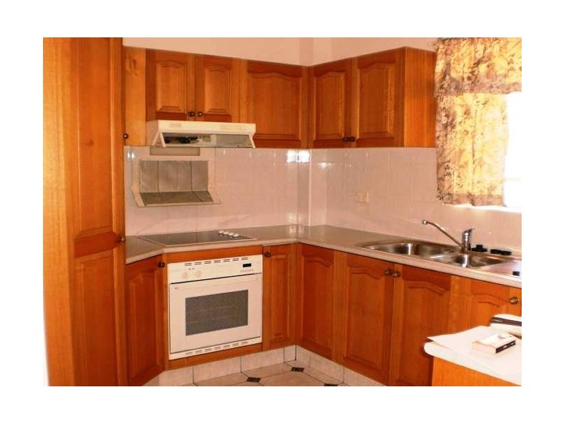 2/27 Wooloowin Avenue, Wooloowin QLD 4030