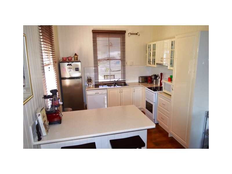 14 Annie Street, Windsor QLD 4030