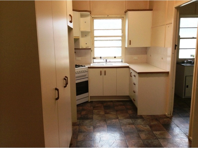 10 East Street, Kedron QLD 4031