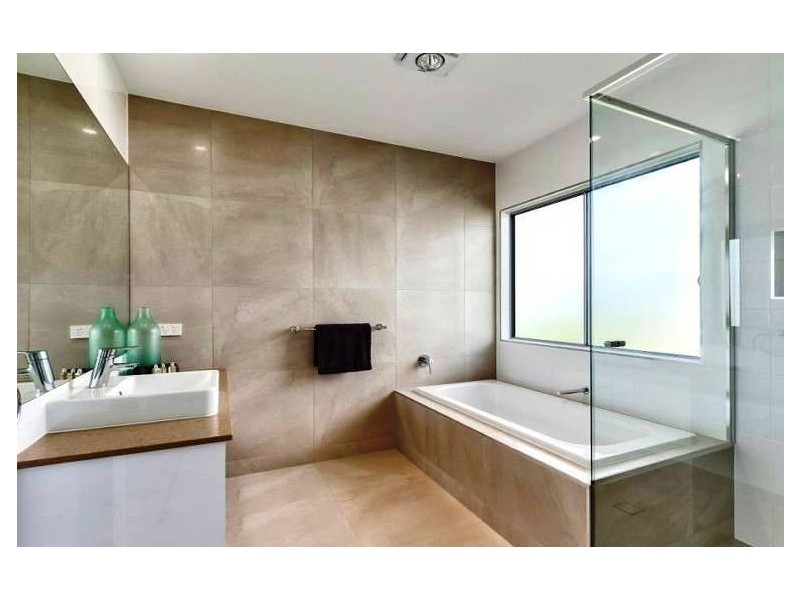 16 Araluen Street, Kedron QLD 4031