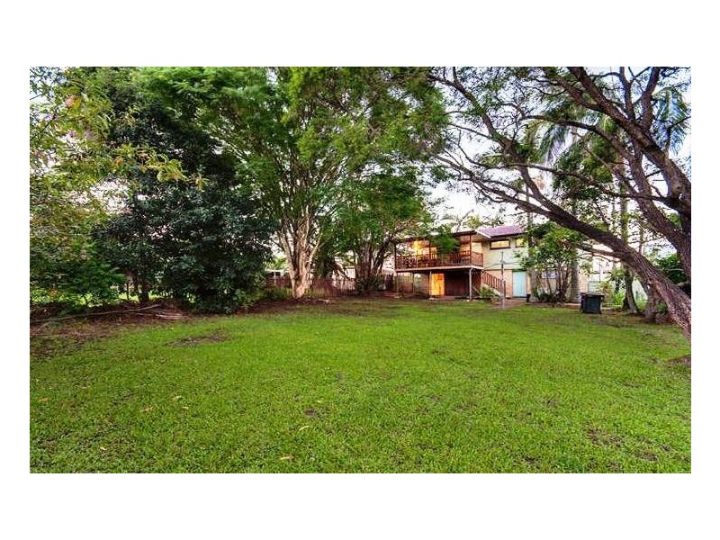 76 Araluen Street, Kedron QLD 4031