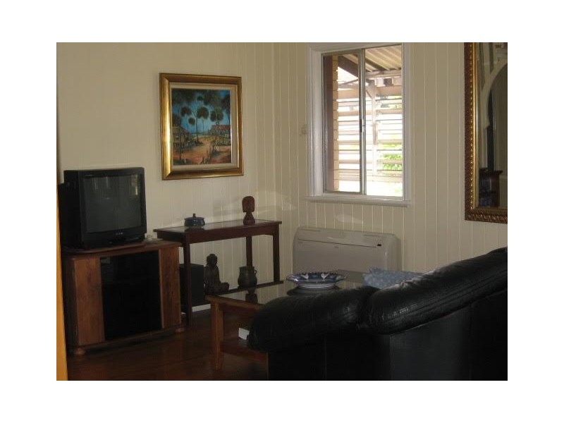 33 Cumberland St, Windsor QLD 4030