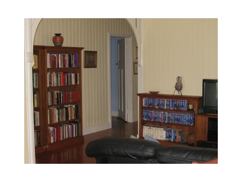 33 Cumberland St, Windsor QLD 4030