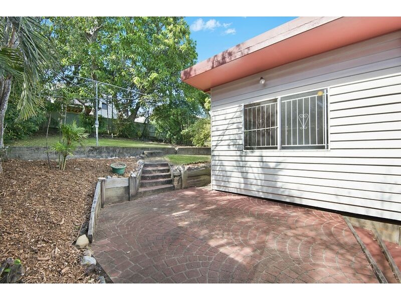 23 Evans Street, Kedron QLD 4031