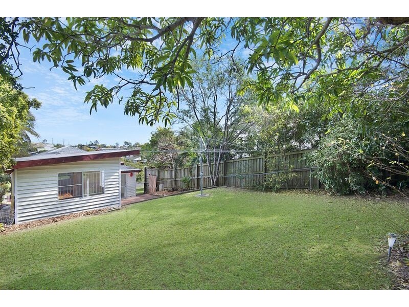 23 Evans Street, Kedron QLD 4031