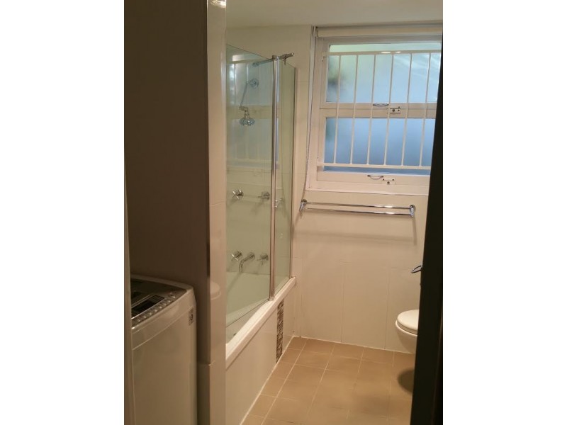 2/598 Sandgate Road, Clayfield QLD 4011