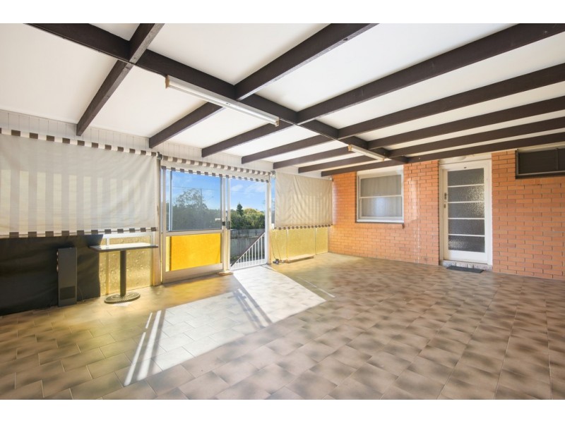 27 Oliver Street (Cnr Hudson Road), Wooloowin QLD 4030