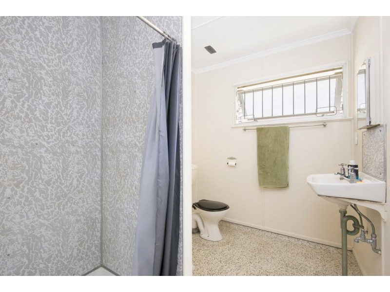 27 Oliver Street (Cnr Hudson Road), Wooloowin QLD 4030