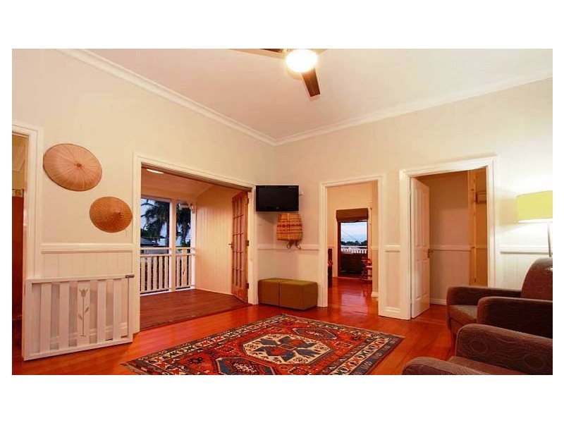 35 Eleventh Avenue, Kedron QLD 4031