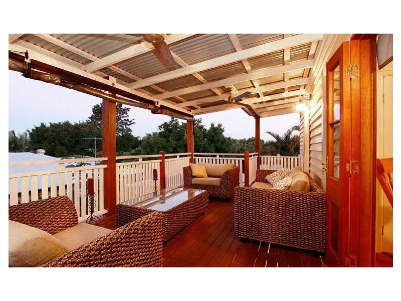 35 Eleventh Avenue, Kedron QLD 4031