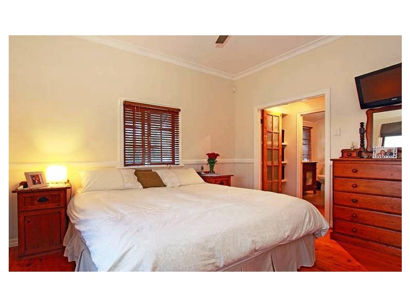 35 Eleventh Avenue, Kedron QLD 4031