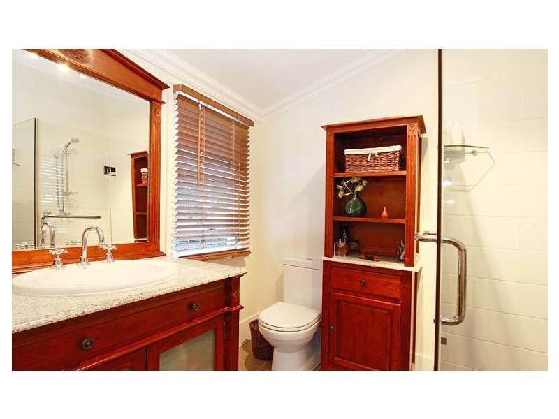 35 Eleventh Avenue, Kedron QLD 4031