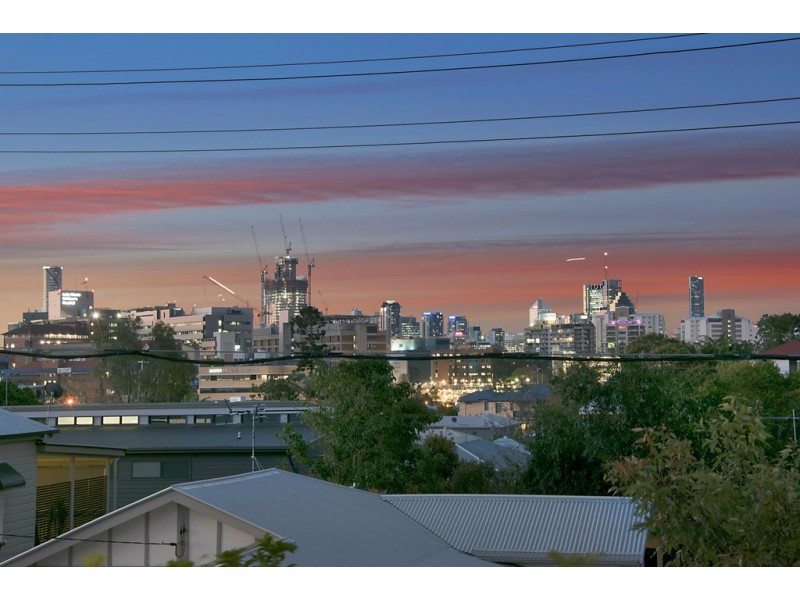 23 Abingdon Street, Woolloongabba QLD 4102
