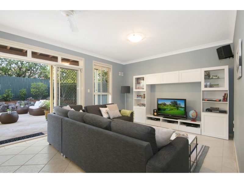 23 Abingdon Street, Woolloongabba QLD 4102